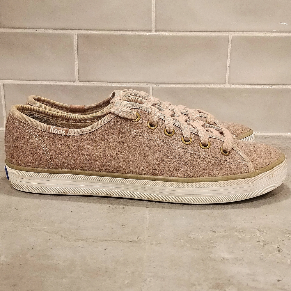 Keds Women's Size 6 Low Cut Shoes. 50% Wool Uppers Streetwear Sneakers.